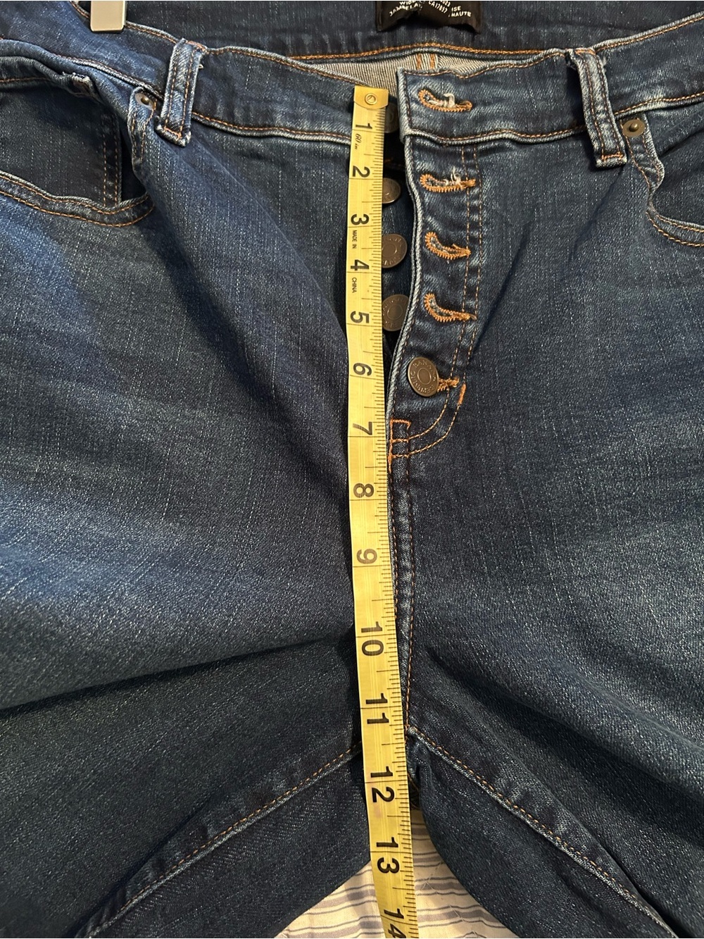 Ladies size 32/14 wide leg high rise button up jean. - Picture 6 of 10